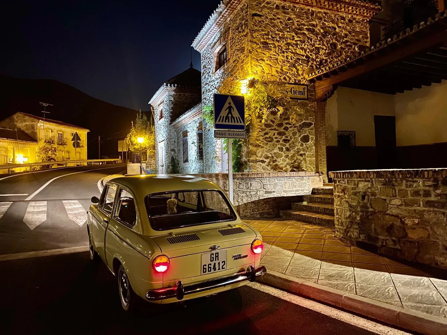 Seat 850 Especial restaurado por The Vint-Garage